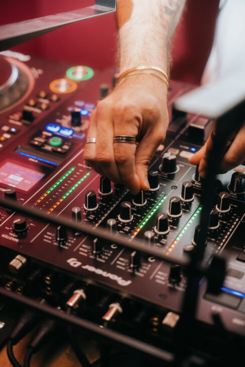 KG700767